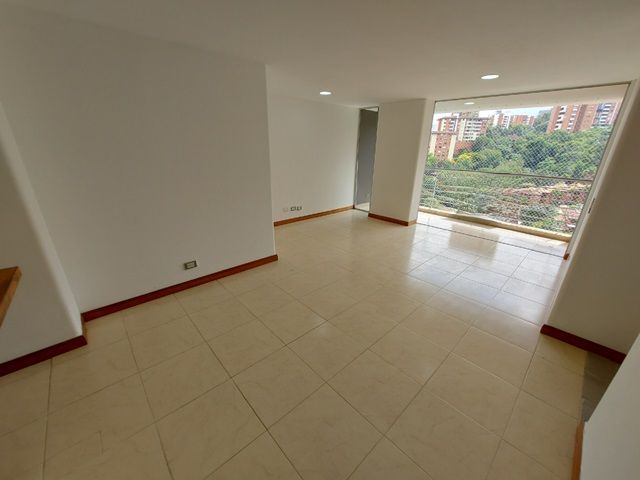 Apartamento en arriendo Antioquia Envigado Tierra Grata 100 m2 Habitaciones 3 Baños 2 Garajes 2 Precio $4500000