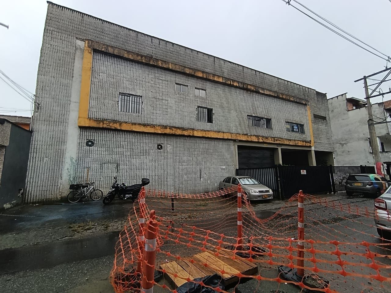 Bodega en venta Antioquia Medellín La Colina 2700 m2 Habitaciones 0 Baños 6 Garajes 6 Precio $13500000000