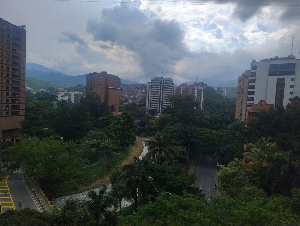 Apartamento en venta Valle Del Cauca Cali Normandía 118 m2 Habitaciones 3 Baños 4 Garajes 2 Precio $750000000