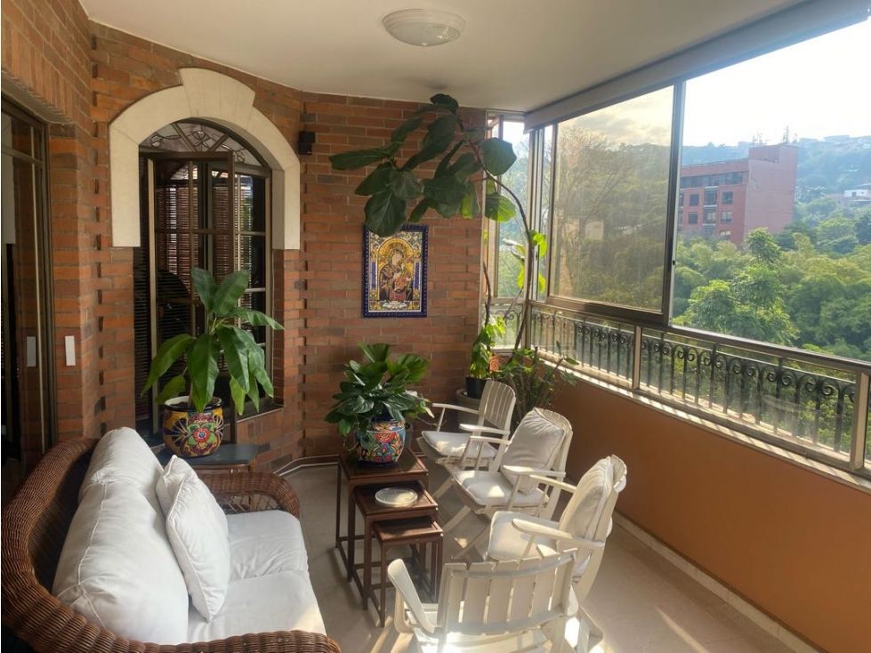 Apartamento en venta Valle Del Cauca Cali Tequendama 240 m2 Habitaciones 3 Baños 4 Garajes 4 Precio $1109000000