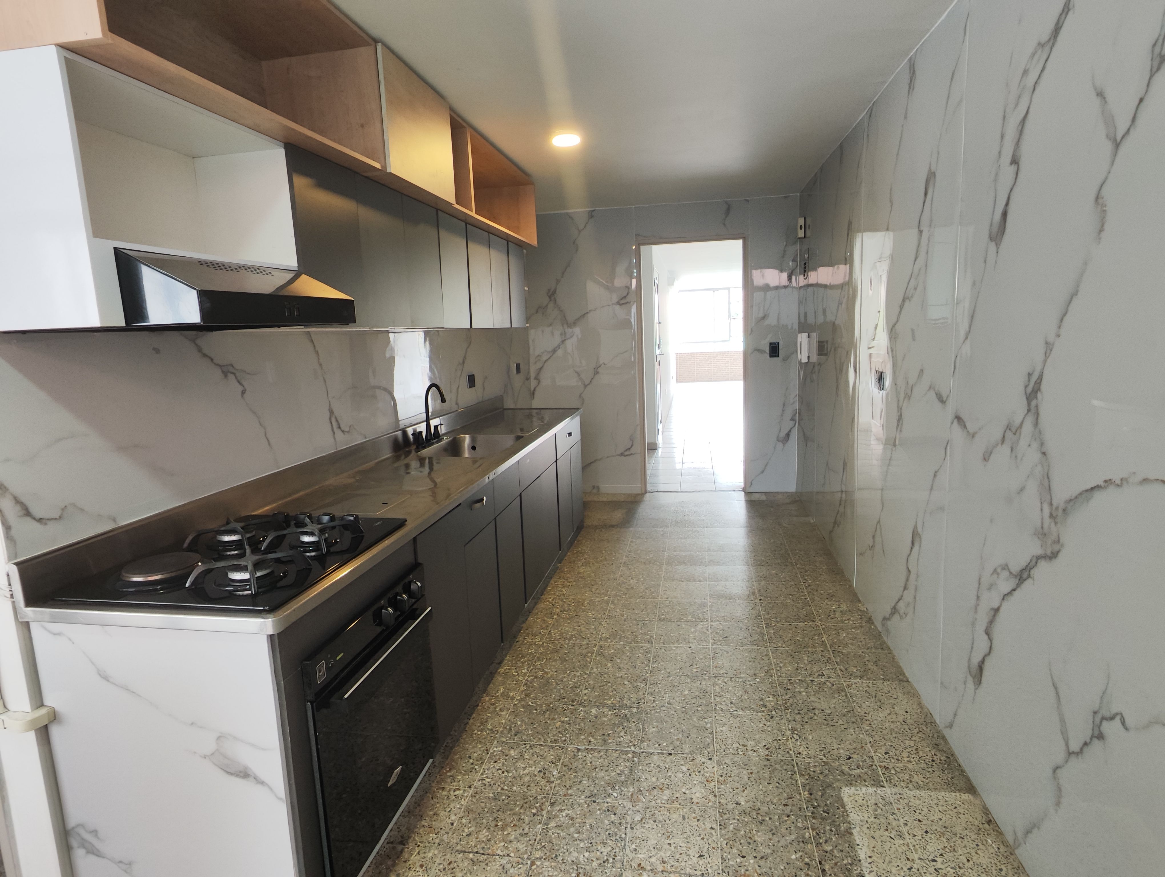 Apartamento en arriendo Antioquia Medellín Laureles 178 m2 Habitaciones 3 Baños 3 Garajes 2 Precio $4500000