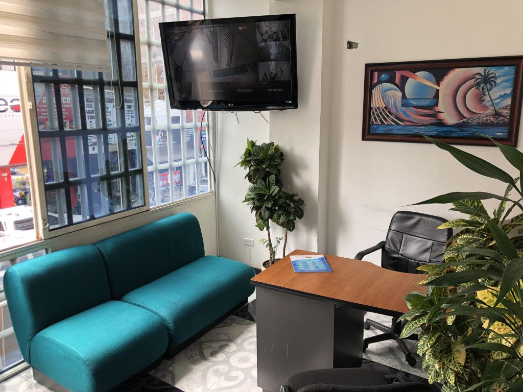 Oficina en arriendo Valle Del Cauca Cali San Nicolás 348 m2 Habitaciones 0 Baños 7 Garajes 0 Precio $3700000