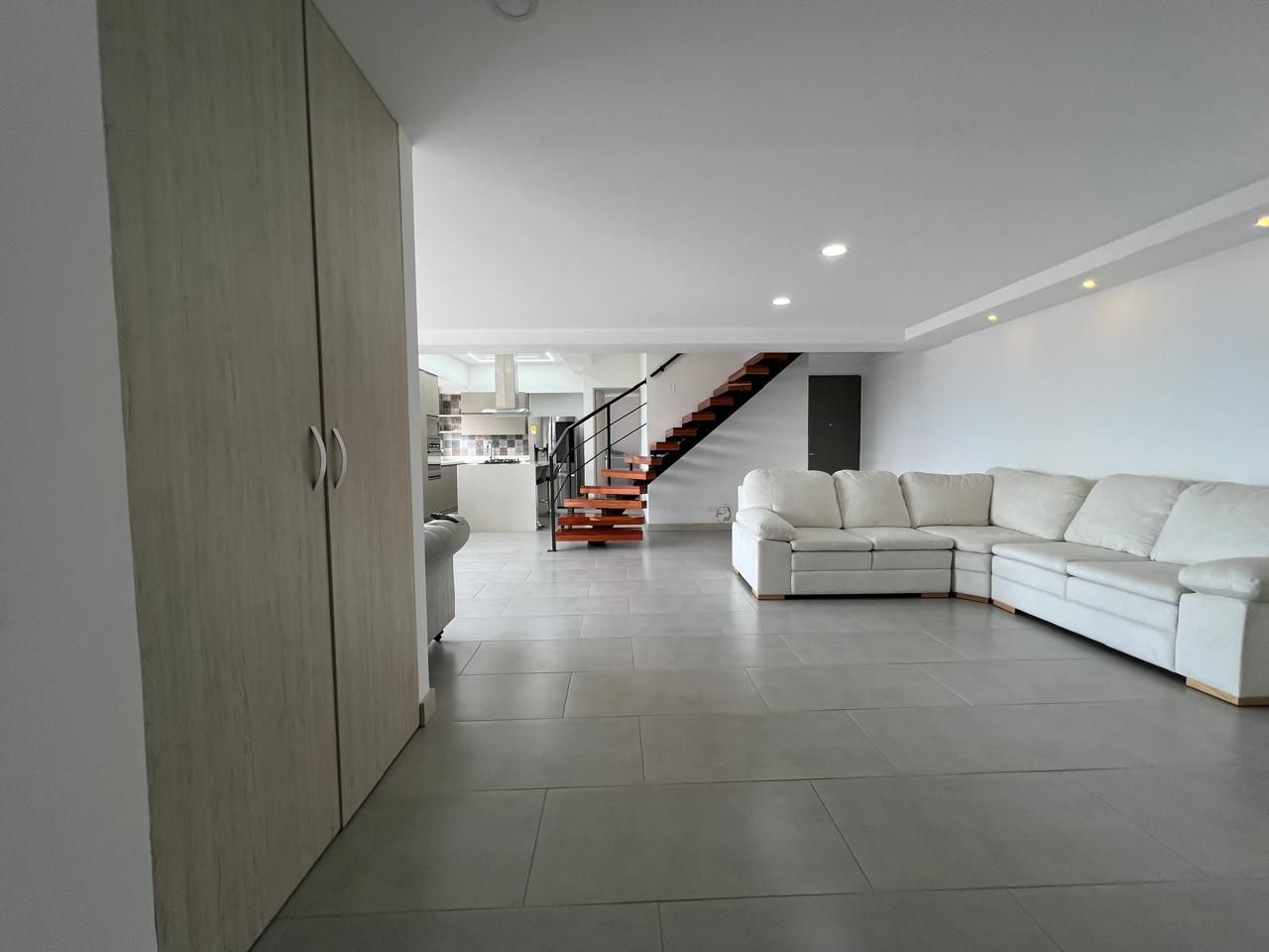 Apartamento en venta Antioquia Envigado El Dorado 100 m2 Habitaciones 4 Baños 5 Garajes 3 Precio $1000000000