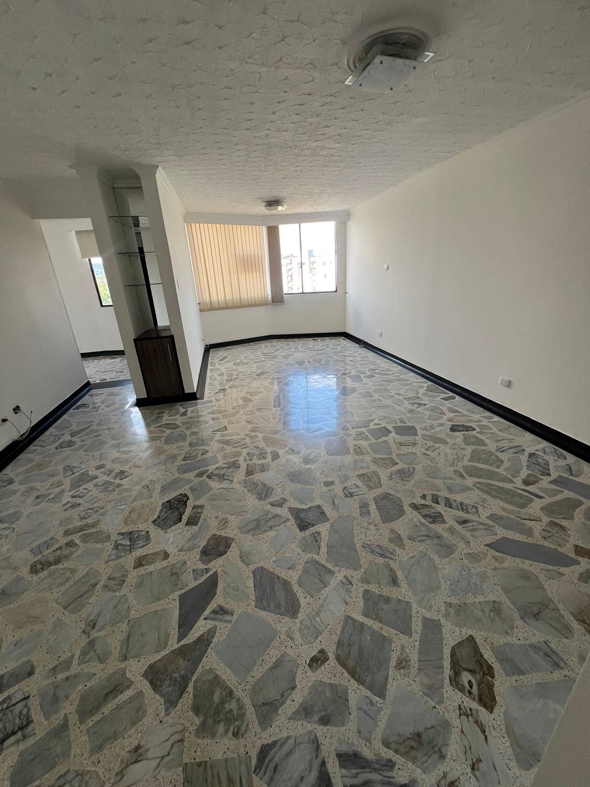 Apartamento en arriendo Risaralda Pereira Avenida 30 De Agosto 96 m2 Habitaciones 3 Baños 2 Garajes 1 Precio $1950000