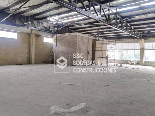 Local en arriendo Antioquia Itagüí Zona Rural 867 m2 Habitaciones 0 Baños 2 Garajes 0 Precio $27000000