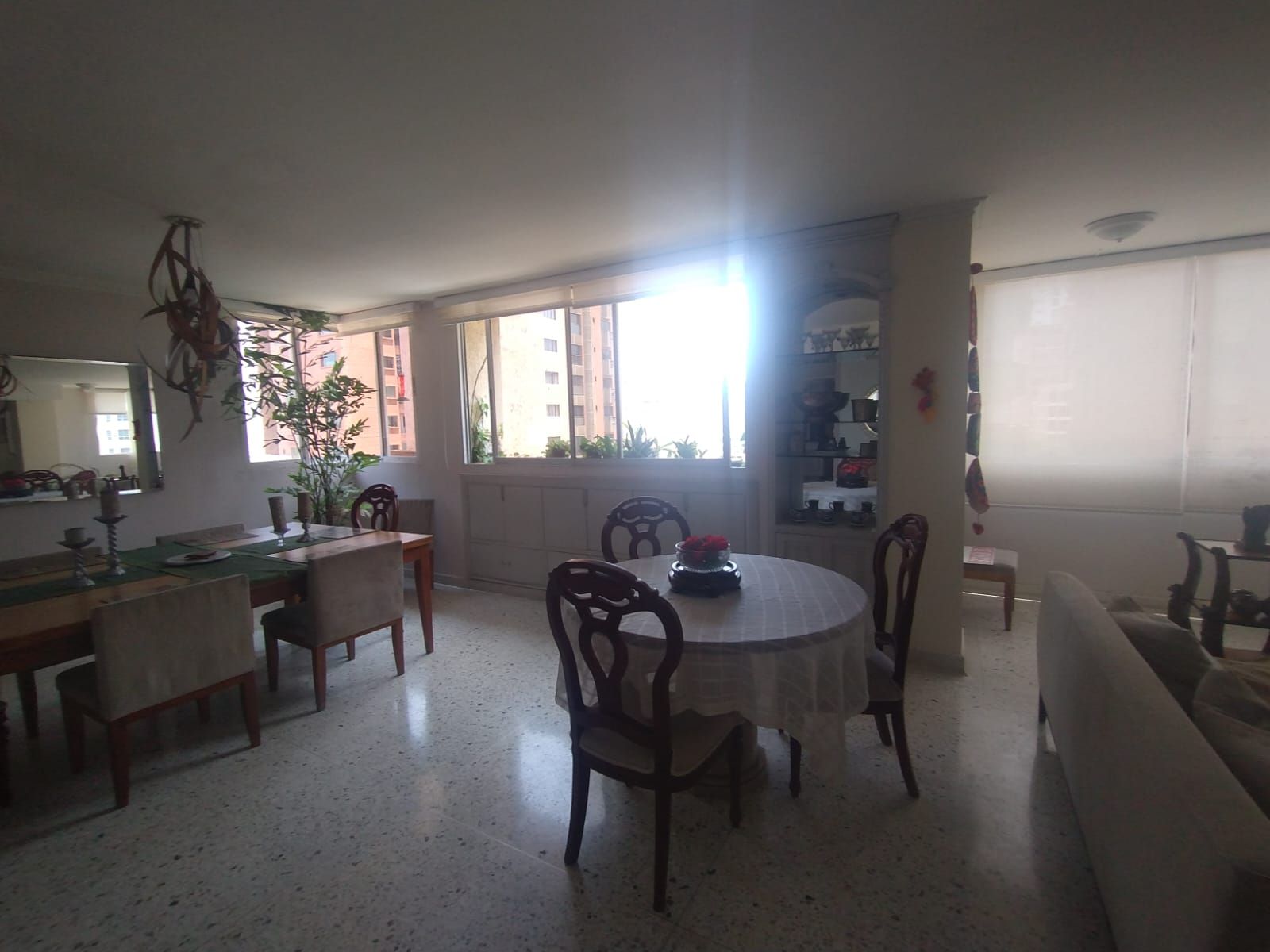 Apartamento en arriendo o venta Atlántico Barranquilla Ub Vista Del Mar Ii 355 m2 Habitaciones 4 Baños 4 Garajes 2 Precio venta $750000000 Precio arriendo $5600000