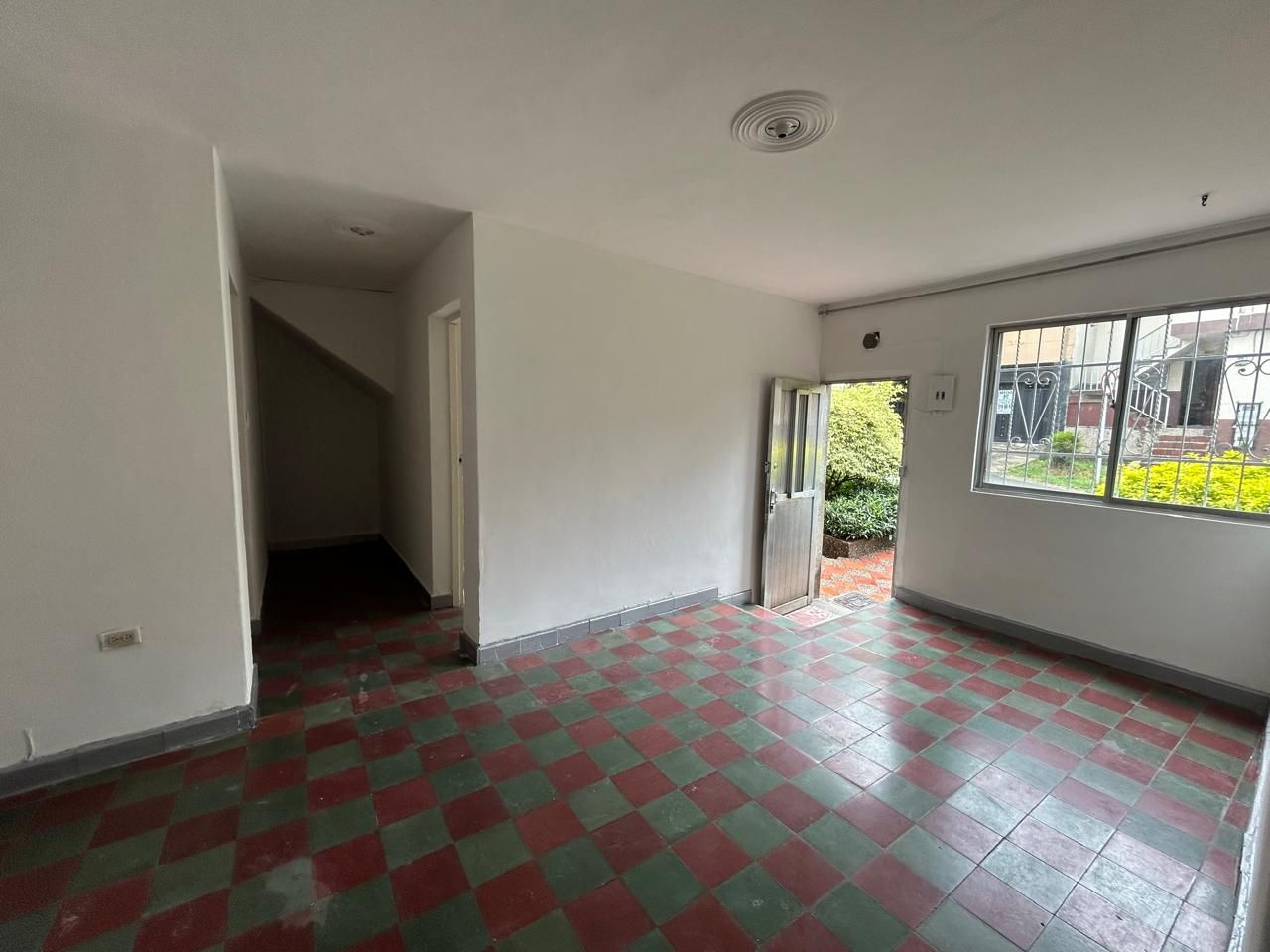 Casa en arriendo Antioquia Medellín La Mansion 90 m2 Habitaciones 4 Baños 1 Garajes 0 Precio $2100000