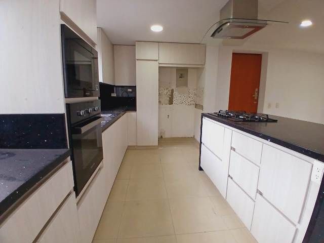 Apartamento en arriendo o venta Antioquia Medellín El Poblado 98 m2 Habitaciones 3 Baños 3 Garajes 1 Precio venta $730000000 Precio arriendo $4900000