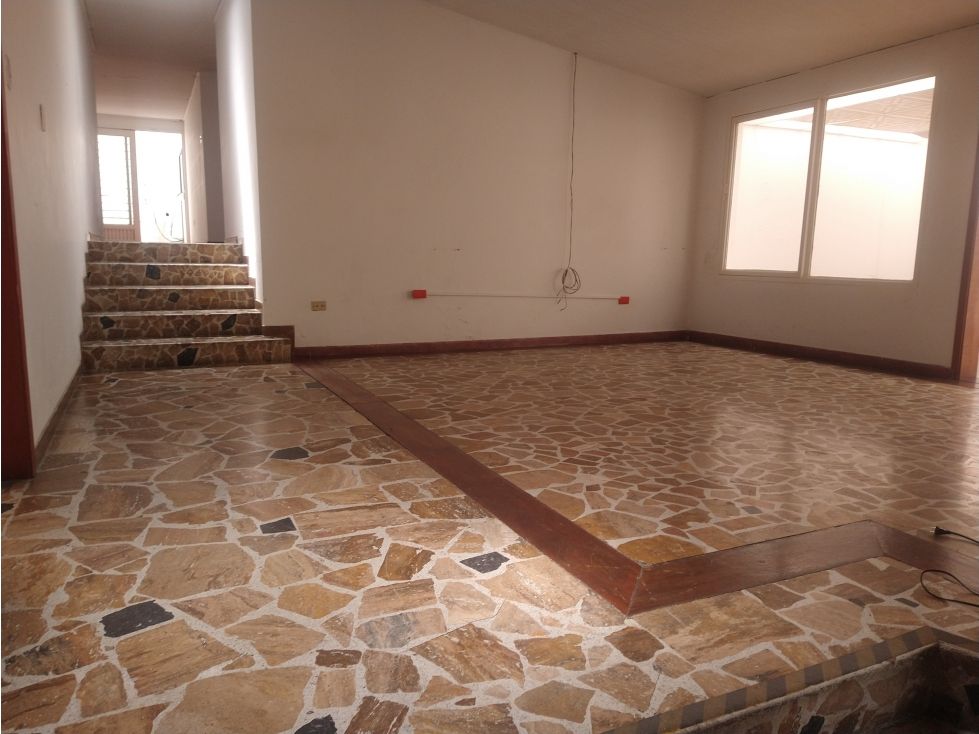 Casa en venta Caldas Manizales Guayacanes 364 m2 Habitaciones 5 Baños 3 Garajes 2 Precio $2200000000