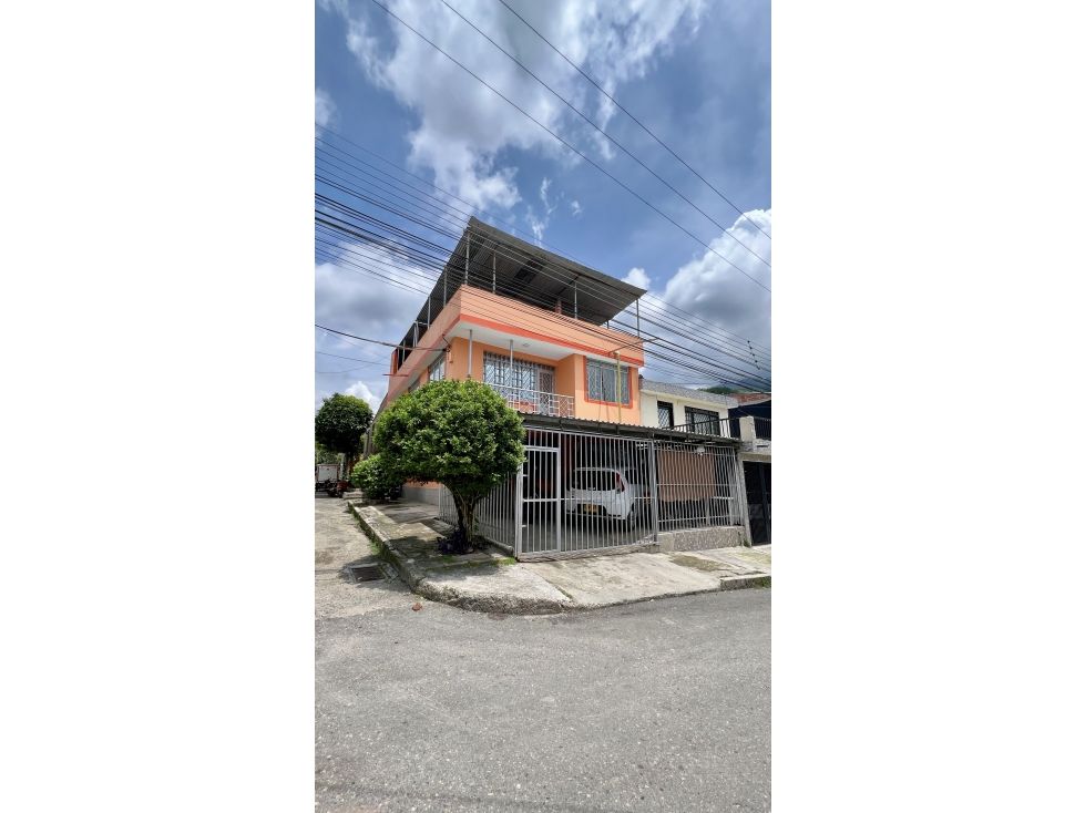 Casa en venta Tolima Ibagué Ub Pacande 116 m2 Habitaciones 4 Baños 3 Garajes 2 Precio $350000000