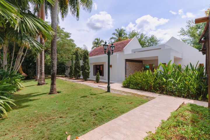 Casa en venta Cundinamarca Ricaurte Cn Puerto Peñalisa 400 m2 Habitaciones 4 Baños 4 Garajes 4 Precio $1800000000