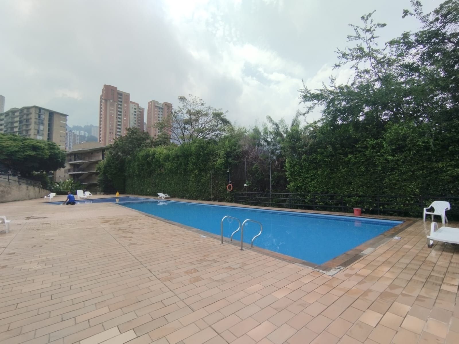 Apartaestudio en arriendo Antioquia Medellín Asomadera No2 79 m2 Habitaciones 1 Baños 1 Garajes 1 Precio $2800000