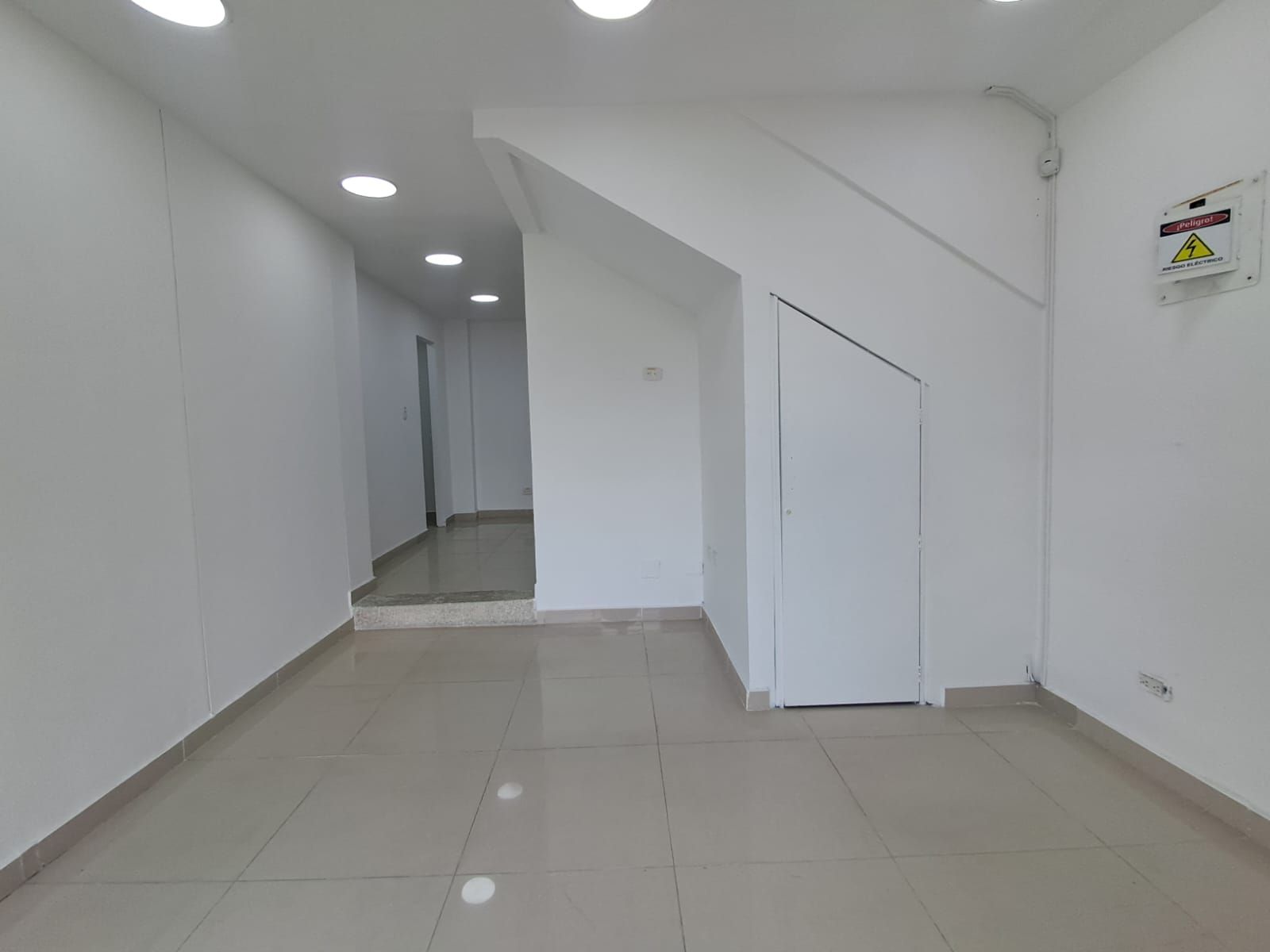 Local en arriendo Risaralda Pereira Pinares De San Martin 30 m2 Habitaciones 0 Baños 1 Garajes 0 Precio $3500000