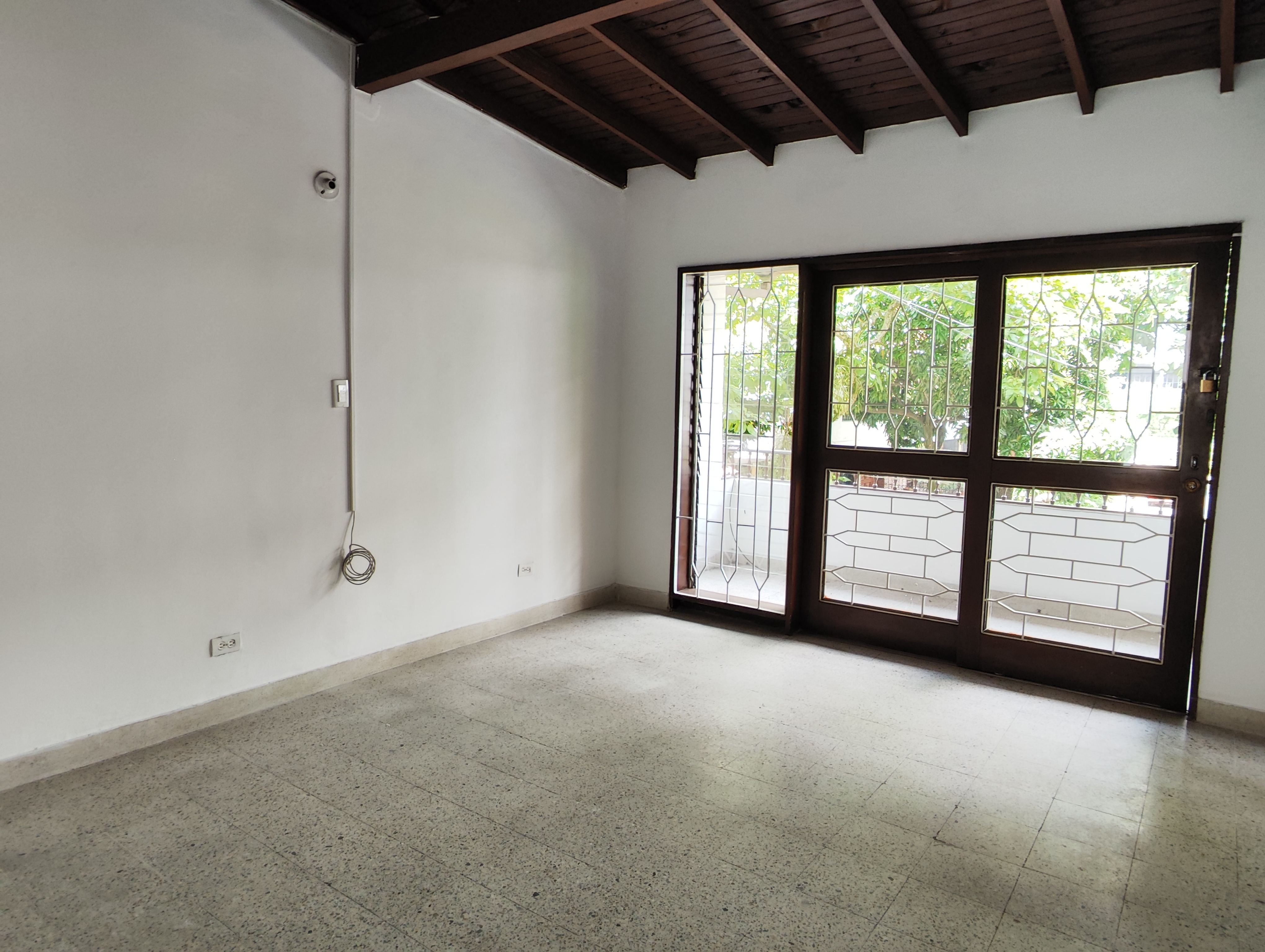 Casa en arriendo Antioquia Medellín Los Conquistadores 210 m2 Habitaciones 3 Baños 3 Garajes 1 Precio $4200000