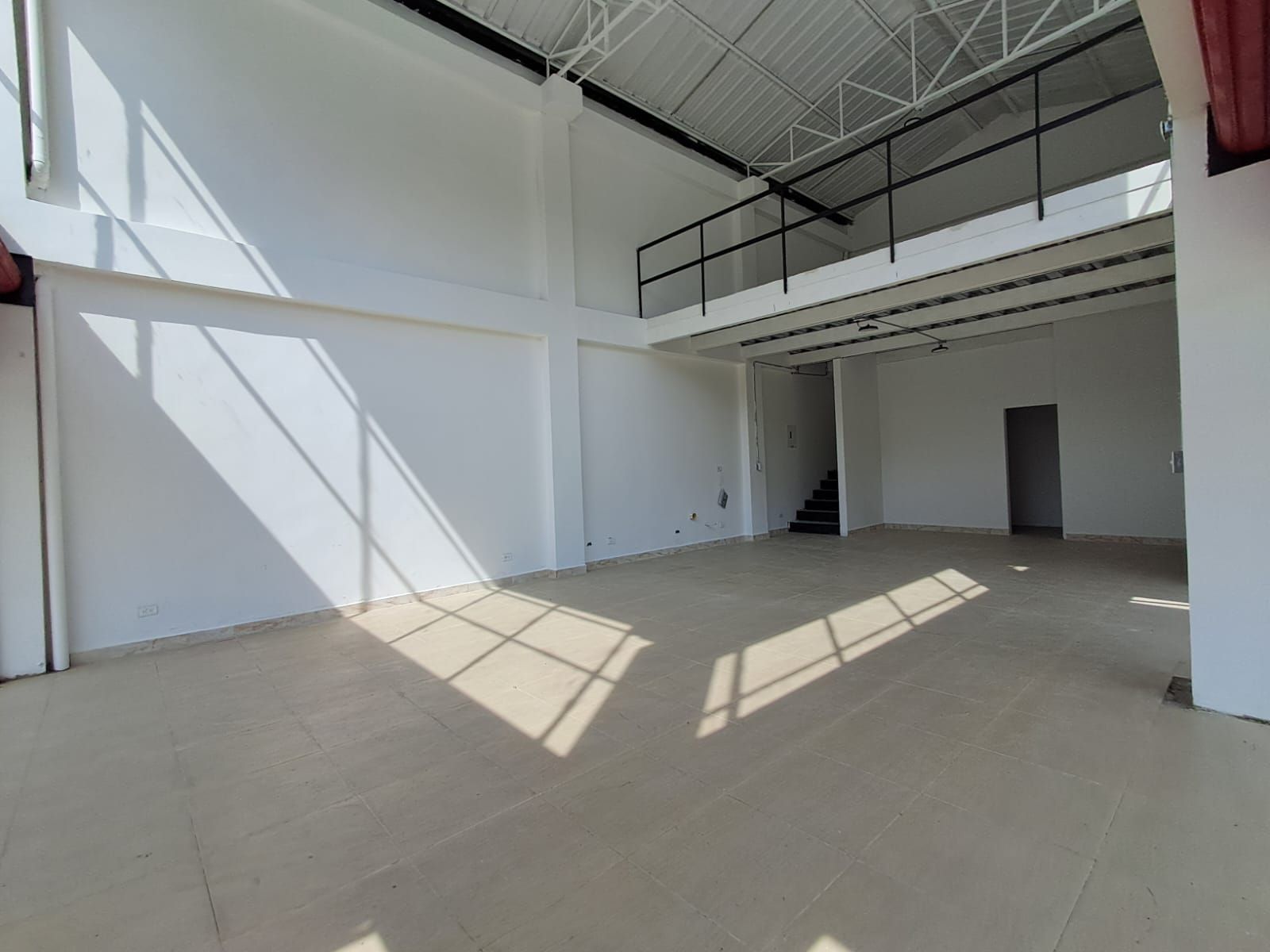 Bodega en arriendo Risaralda Dosquebradas Romelia Alta 120 m2 Habitaciones 0 Baños 1 Garajes 1 Precio $4200000