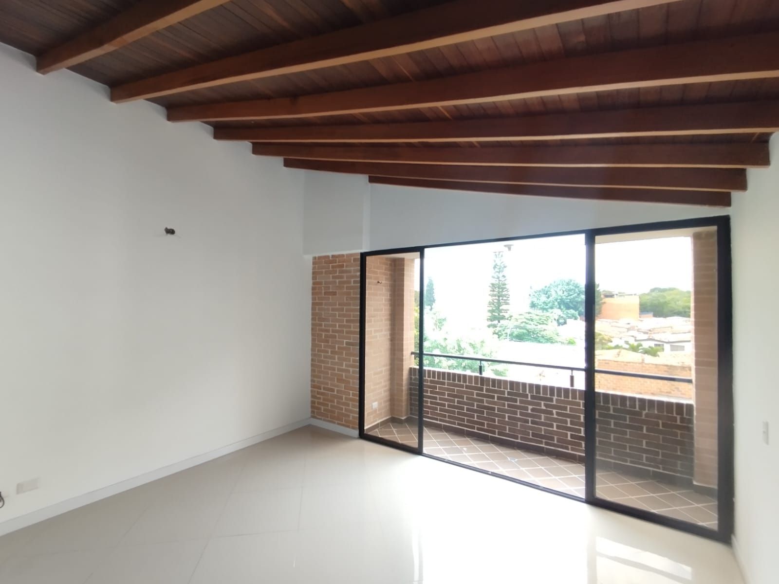 Apartamento en arriendo Antioquia Medellín Rosales 67 m2 Habitaciones 2 Baños 2 Garajes 0 Precio $2100000