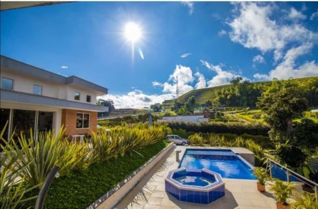 Casa Campestre en arriendo Risaralda Pereira Br San Fernando 700 m2 Habitaciones 5 Baños 5 Garajes 6 Precio $8700000