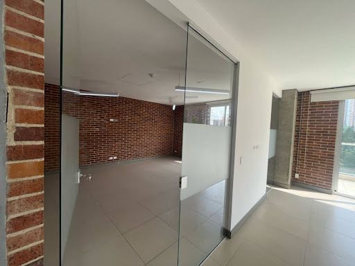 Oficina en arriendo Antioquia Medellín Castropol 168 m2 Habitaciones 0 Baños 2 Garajes 3 Precio $11600000