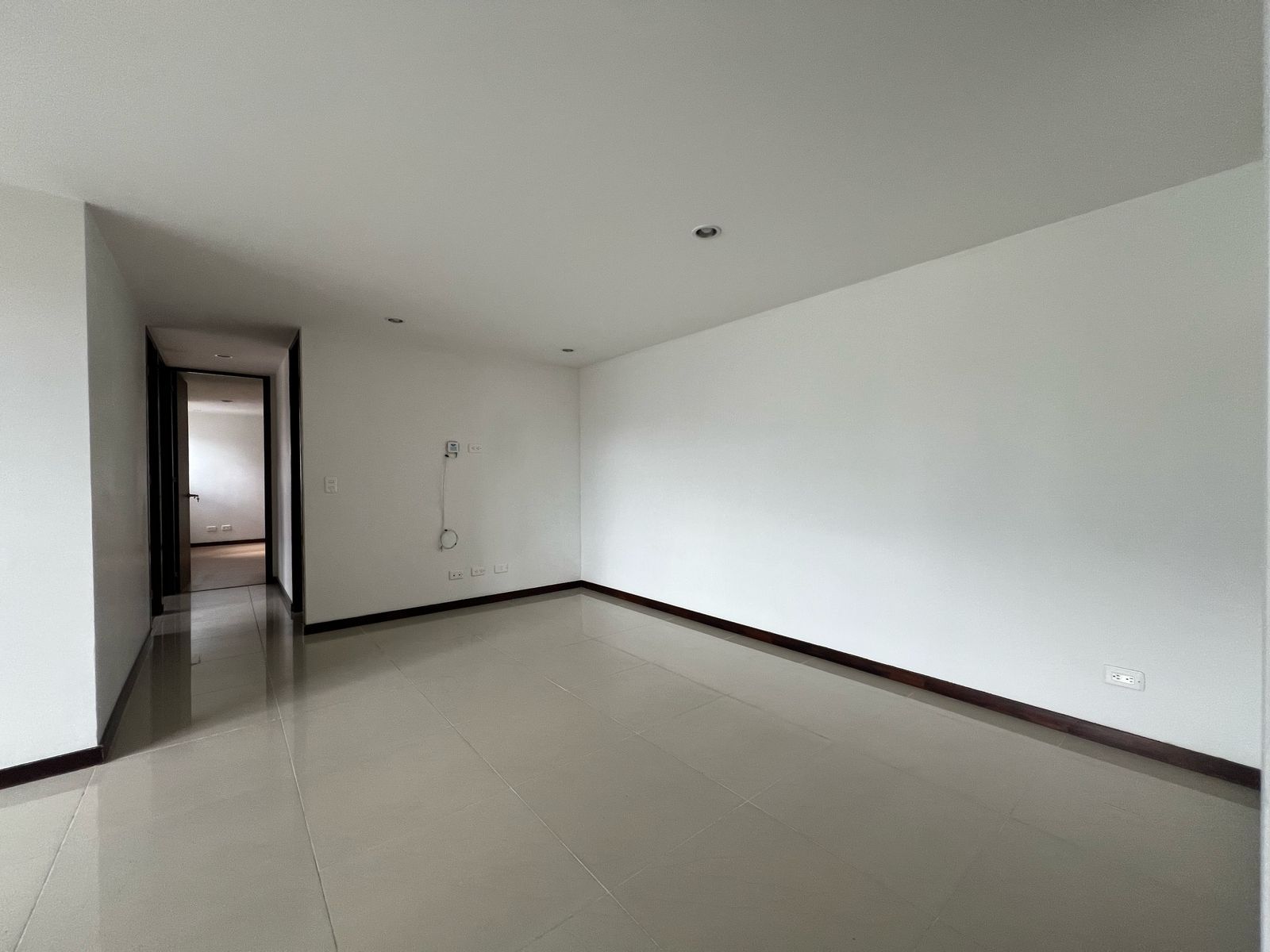 Apartamento en arriendo Antioquia Envigado Polideportivo Sur 93 m2 Habitaciones 3 Baños 3 Garajes 2 Precio $3950000