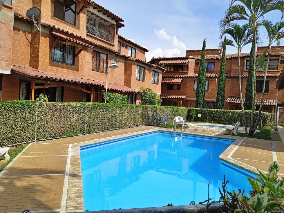 Casa en venta Valle Del Cauca Cali Lili 140 m2 Habitaciones 3 Baños 3 Garajes 1 Precio $429000000