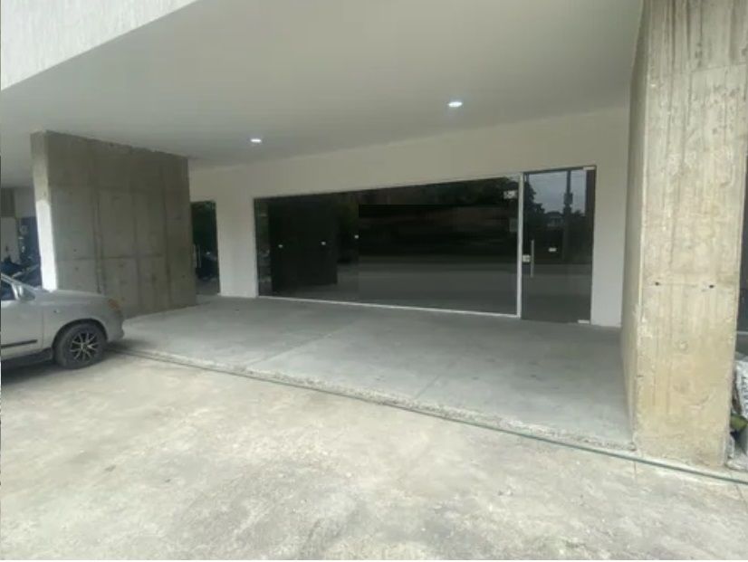 Local en arriendo Valle Del Cauca Cali Lili 30 m2 Habitaciones 0 Baños 1 Garajes 2 Precio $3500000