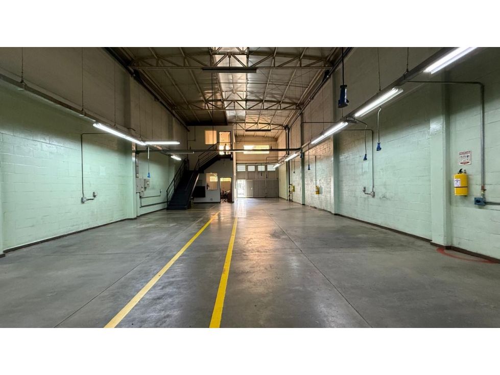 Bodega en venta Antioquia Itagüí Villa Paula 279 m2 Habitaciones 0 Baños 3 Garajes 4 Precio $2200000000