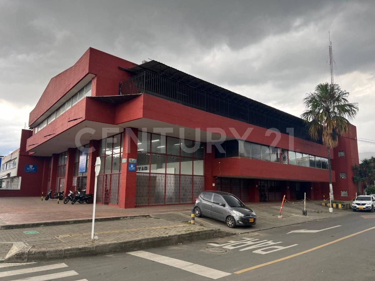 Local en arriendo Valle Del Cauca Cali Guillermo Valencia 4000 m2 Habitaciones 0 Baños 20 Garajes 0 Precio $65200000