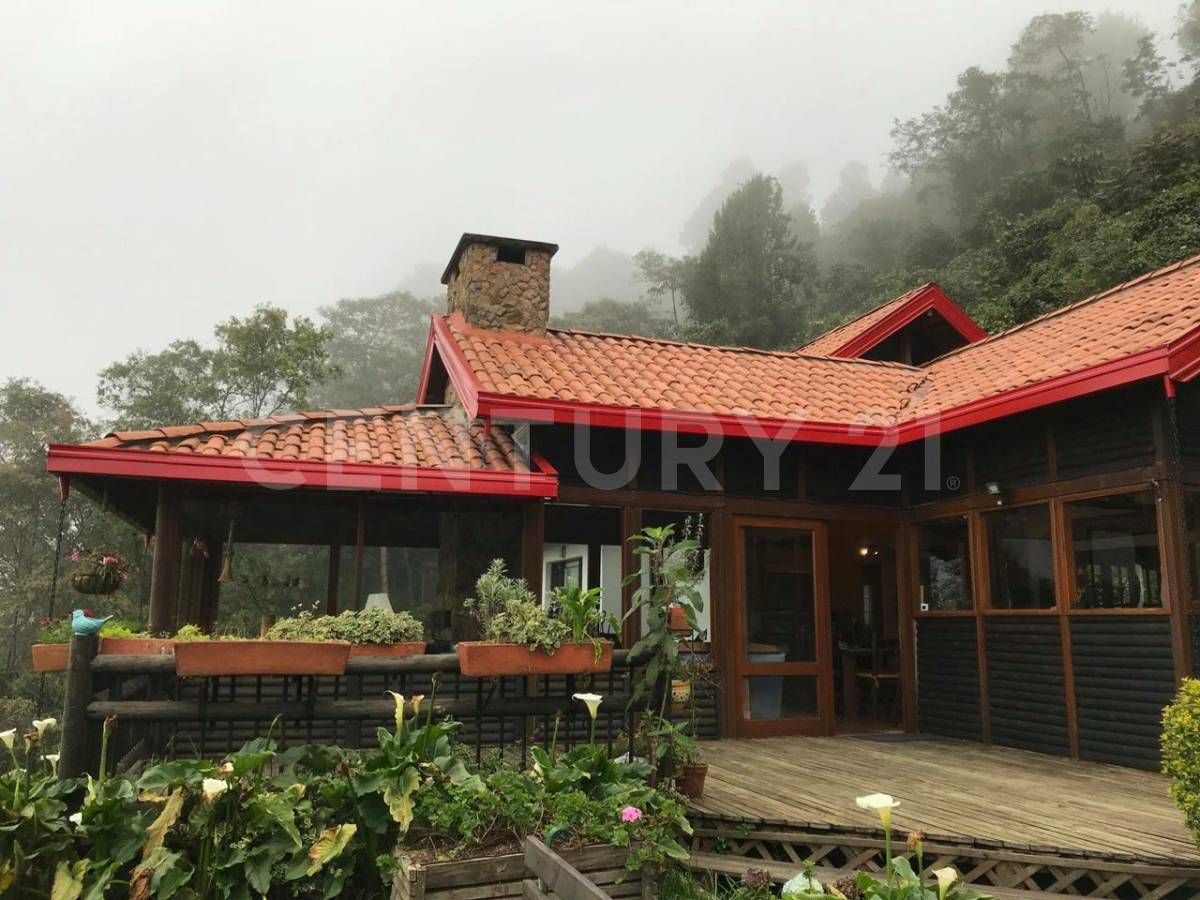 Finca en venta Antioquia Envigado Envigado 172 m2 Habitaciones 3 Baños 3 Garajes 3 Precio $1700000000