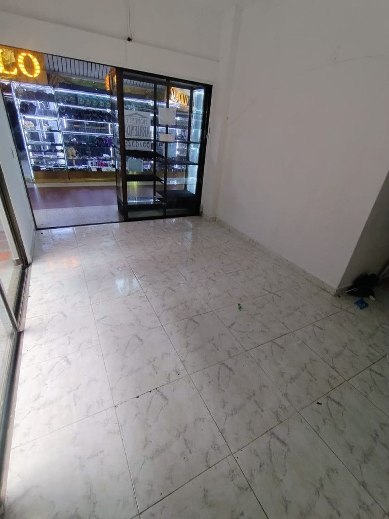 Local en arriendo Antioquia Medellín La Candelaria 13 m2 Habitaciones 0 Baños 1 Garajes 0 Precio $1650000