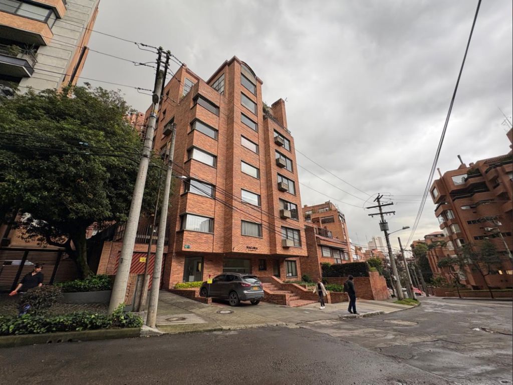 Apartamento en venta Cundinamarca Bogotá Bellavista 161 m2 Habitaciones 3 Baños 2 Garajes 1 Precio $1200000000
