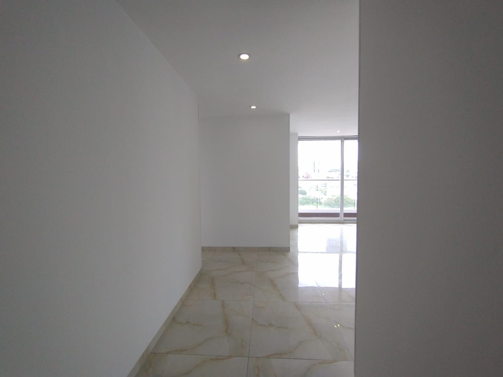 Apartamento en arriendo Atlántico Barranquilla Juan Mina 97 m2 Habitaciones 3 Baños 3 Garajes 1 Precio $4000000