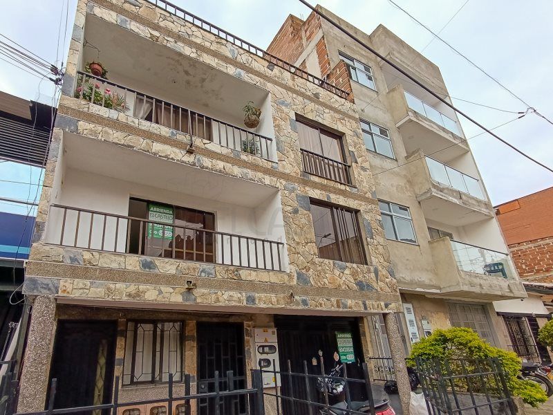 Apartamento en arriendo Antioquia Medellín San Bernardo 130 m2 Habitaciones 4 Baños 2 Garajes 0 Precio $2700000