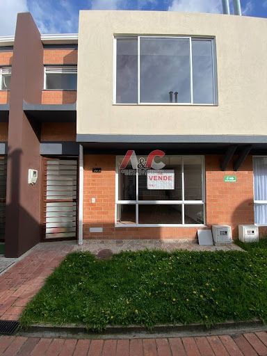 Casa en venta Cundinamarca Mosquera Cr El Jardin 84 m2 Habitaciones 3 Baños 3 Garajes 1 Precio $295000000