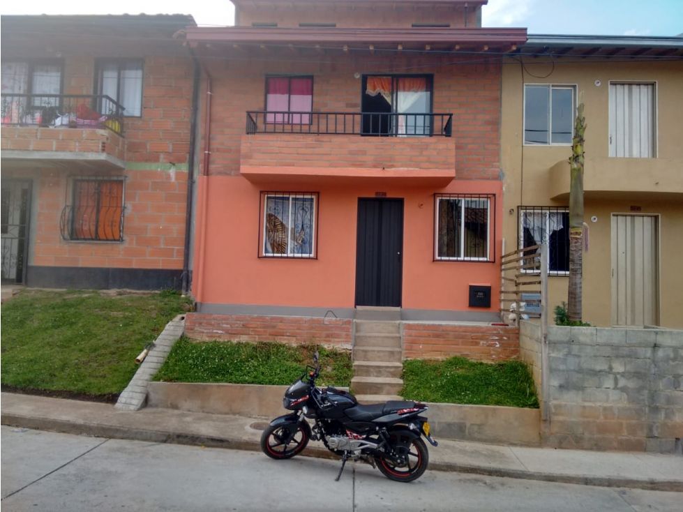 Casa en venta Antioquia La Ceja Montesol 130 m2 Habitaciones 5 Baños 3 Garajes 0 Precio $380000000