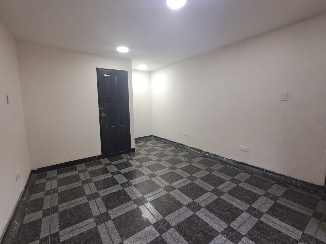 Casa en arriendo Risaralda Pereira Br San Luis Gonzaga 320 m2 Habitaciones 11 Baños 12 Garajes 0 Precio $7500000