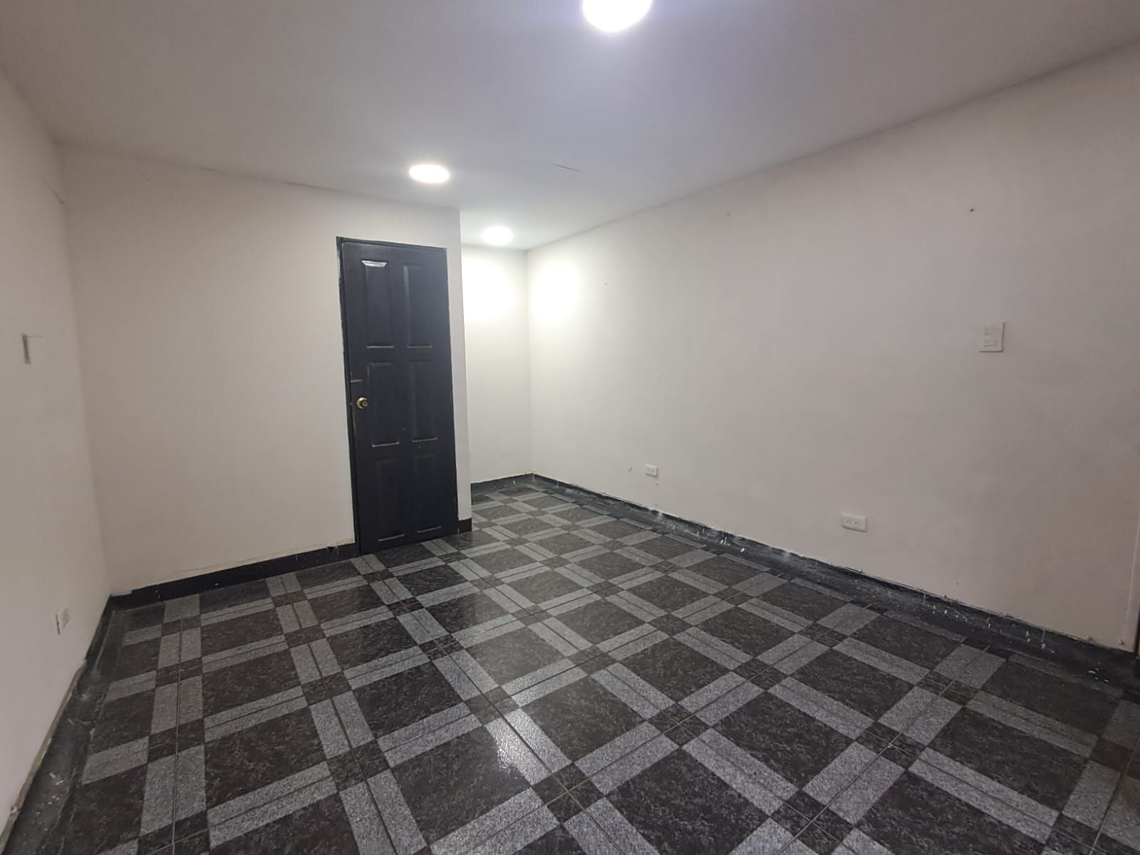 Casa en arriendo Risaralda Pereira Br San Luis Gonzaga 320 m2 Habitaciones 11 Baños 12 Garajes 0 Precio $7500000