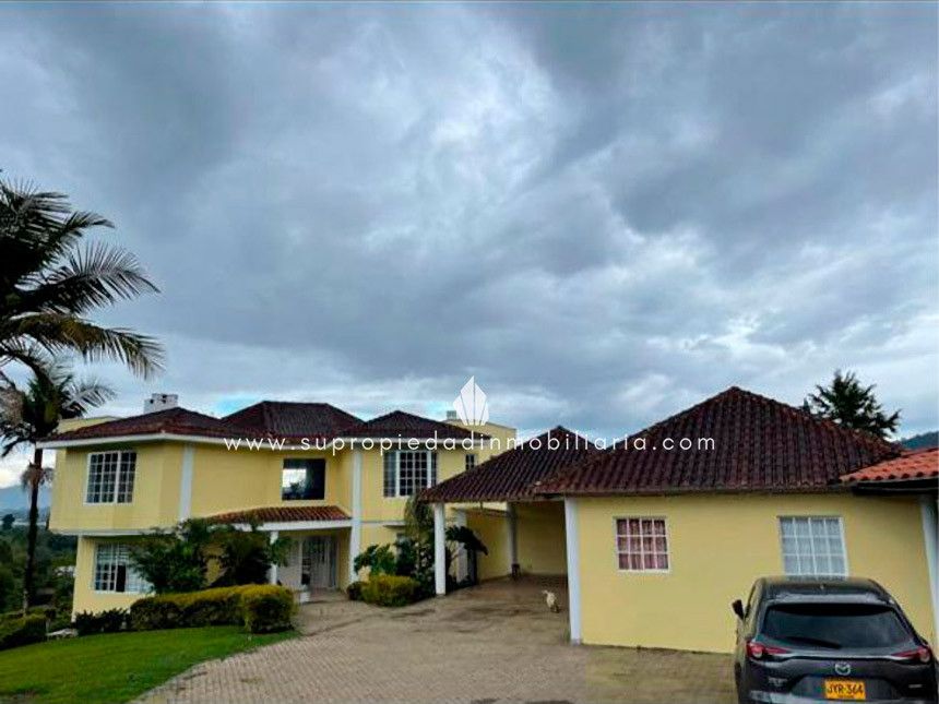 Casa Campestre en venta Antioquia Rionegro Rionegro 352 m2 Habitaciones 4 Baños 5 Garajes 2 Precio $17000000000