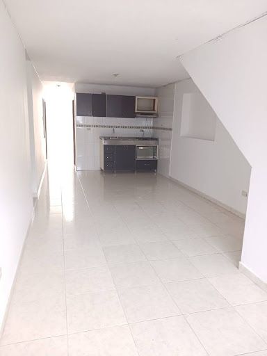 Casa en venta Cundinamarca Bogotá Remanso 300 m2 Habitaciones 9 Baños 4 Garajes 1 Precio $950000000