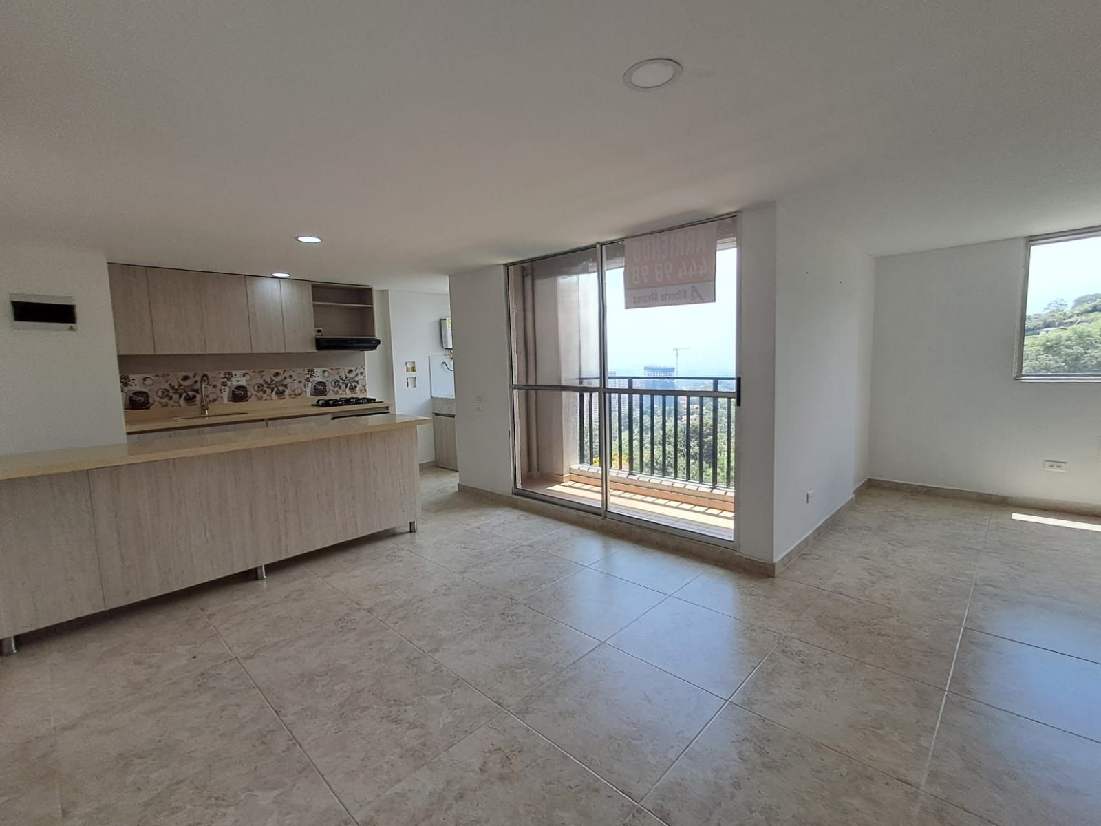 Apartamento en arriendo Antioquia Sabaneta Sabaneta 72 m2 Habitaciones 2 Baños 2 Garajes 1 Precio $2300000