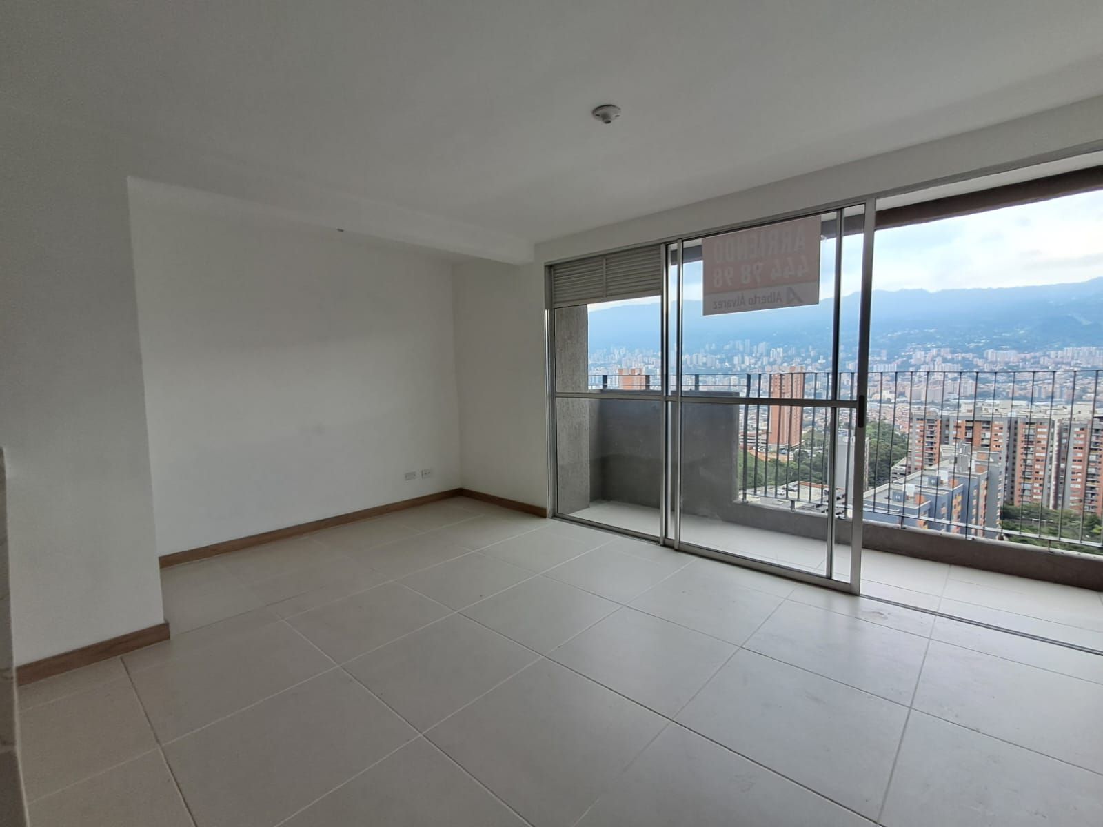 Apartamento en arriendo Antioquia Itagüí Zona Rural 70 m2 Habitaciones 2 Baños 2 Garajes 1 Precio $2500000