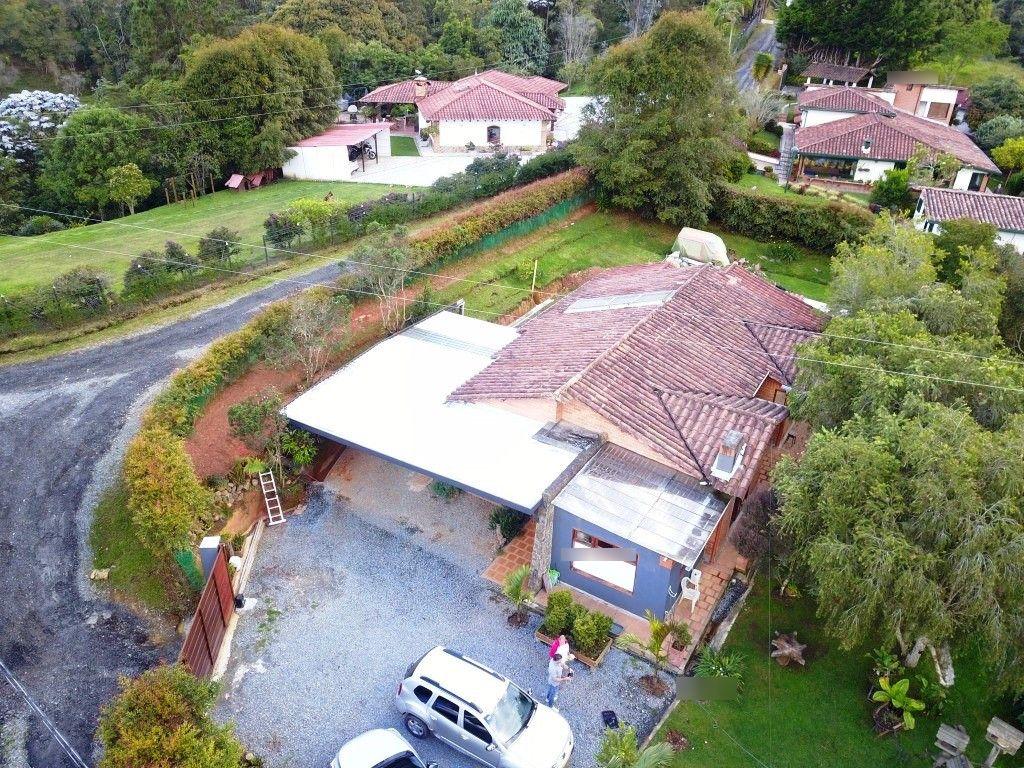 Finca en venta Antioquia Envigado Las Antillas 165 m2 Habitaciones 3 Baños 3 Garajes 4 Precio $2495000000