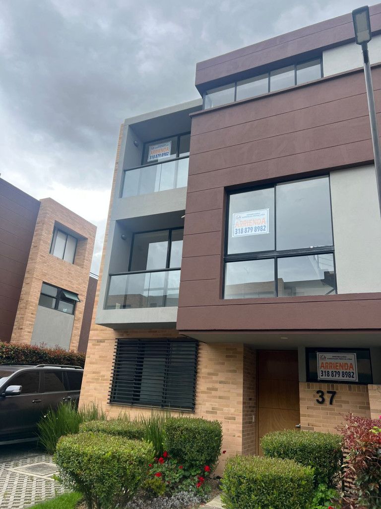 Casa Campestre en arriendo Cundinamarca Cajicá Centro 165 m2 Habitaciones 3 Baños 5 Garajes 2 Precio $5500000