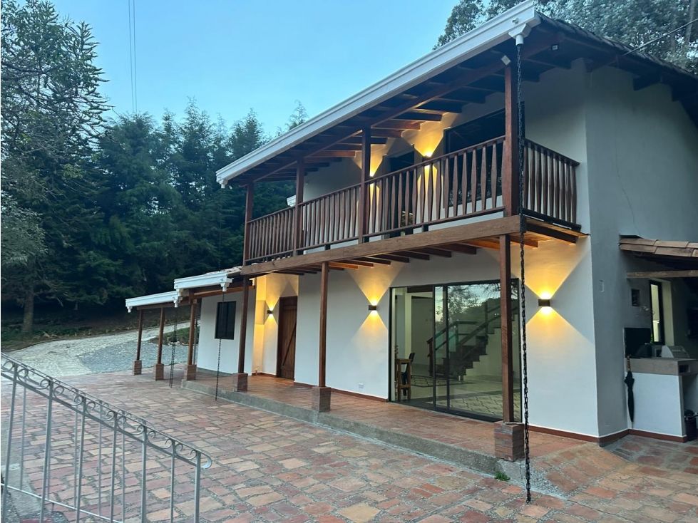 Apartamento en arriendo Antioquia Medellín Medellín 250 m2 Habitaciones 3 Baños 1 Garajes 12 Precio $4890000