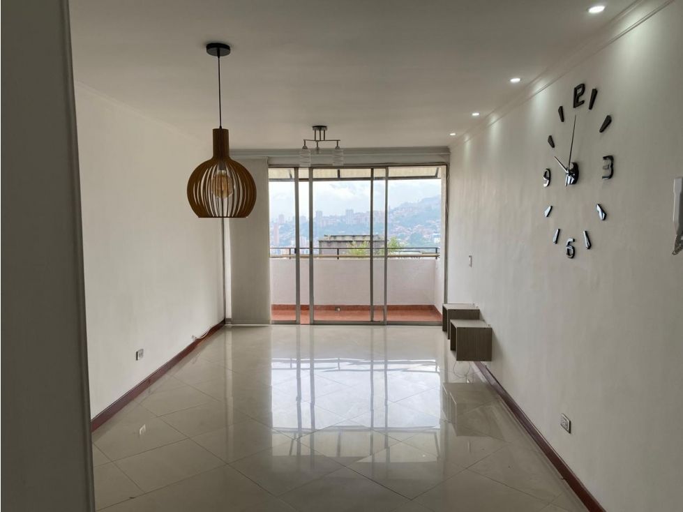Apartamento en venta Antioquia Medellín Cataluña 91 m2 Habitaciones 4 Baños 2 Garajes 0 Precio $390000000