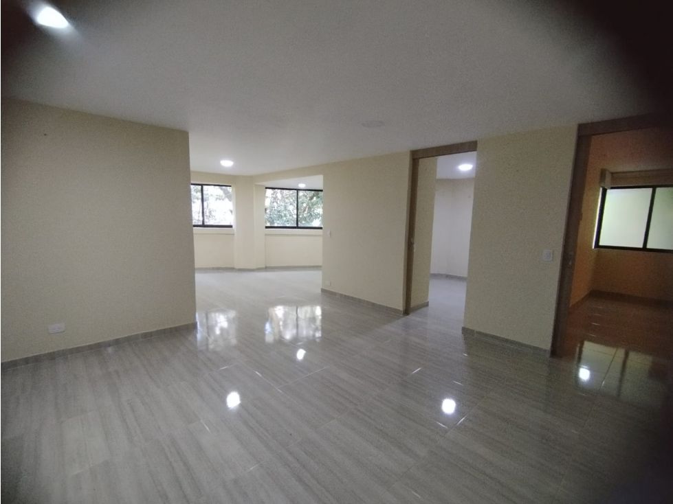 Apartamento en arriendo Antioquia Medellín Astorga 111 m2 Habitaciones 3 Baños 2 Garajes 1 Precio $3800000