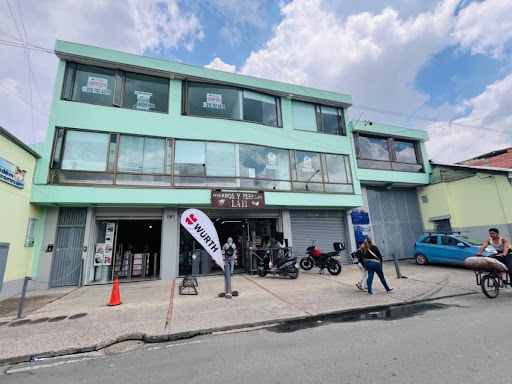 Oficina en arriendo Cundinamarca Chía Chia 100 m2 Habitaciones 0 Baños 2 Garajes 0 Precio $3500000