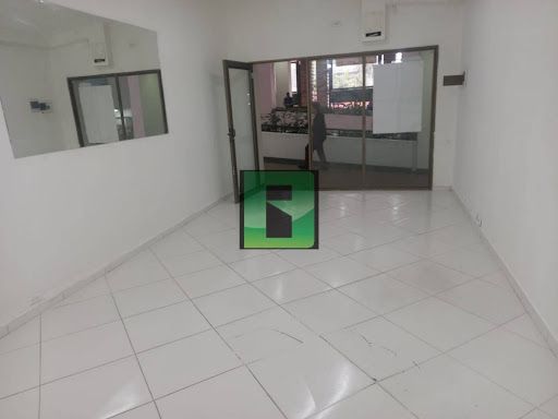 Local en arriendo Antioquia Medellín La Candelaria 24 m2 Habitaciones 0 Baños 1 Garajes 0 Precio $3000000