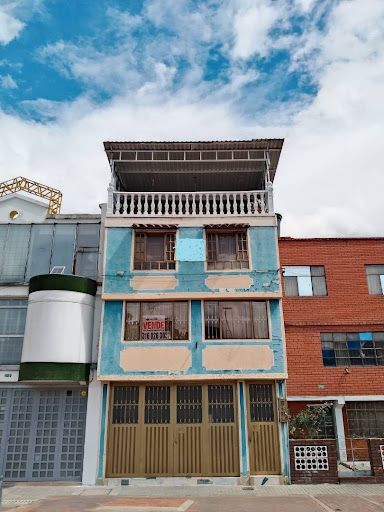 Casa en venta Cundinamarca Bogotá Gustavo Restrepo 277 m2 Habitaciones 10 Baños 4 Garajes 0 Precio $650000000