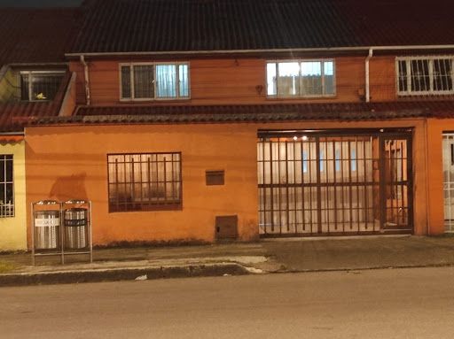 Casa en venta Cundinamarca Bogotá Polo Club 209 m2 Habitaciones 6 Baños 5 Garajes 3 Precio $1000000000