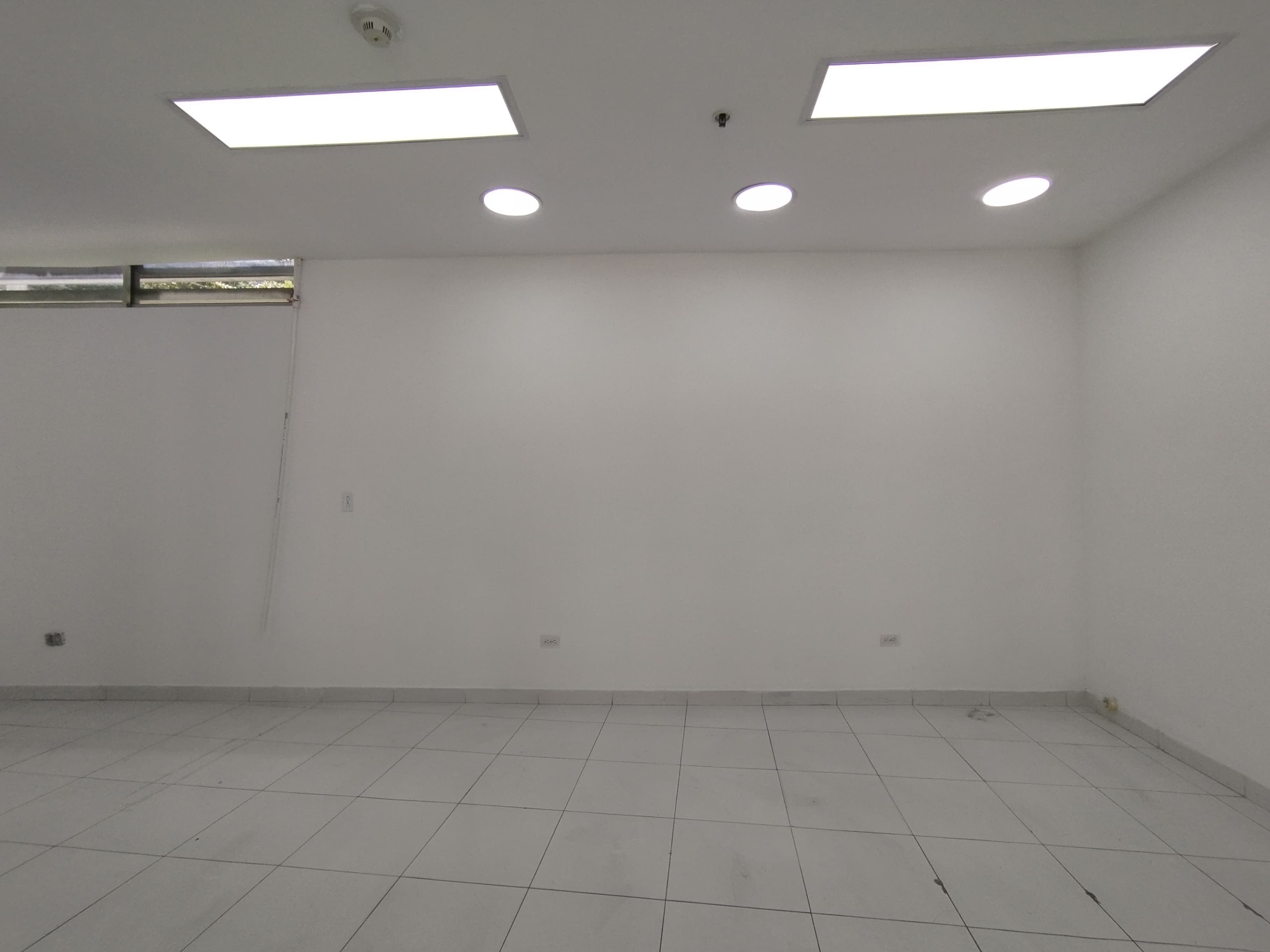 Local en arriendo Antioquia Envigado La Inmaculada 25 m2 Habitaciones 0 Baños 0 Garajes 0 Precio $4200000